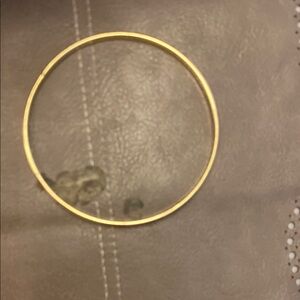 Elegant Gold Bangle Bracelet